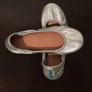 Tieks Silver Screen flats Size 7